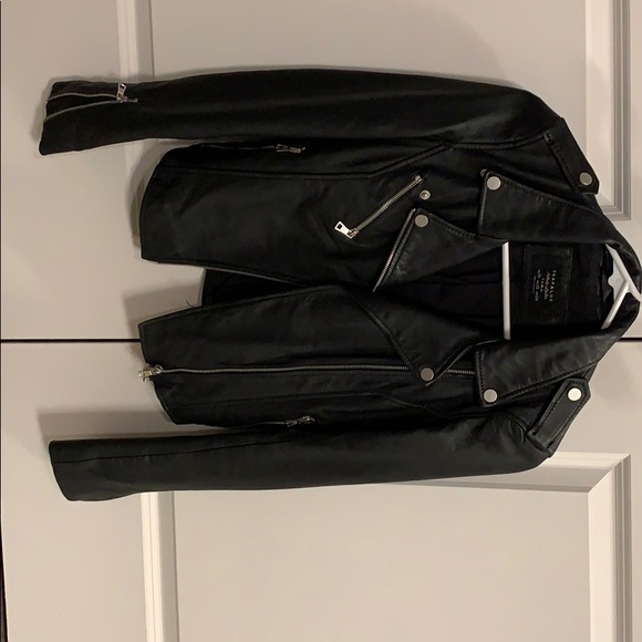 New Authentic Zara leather jacket